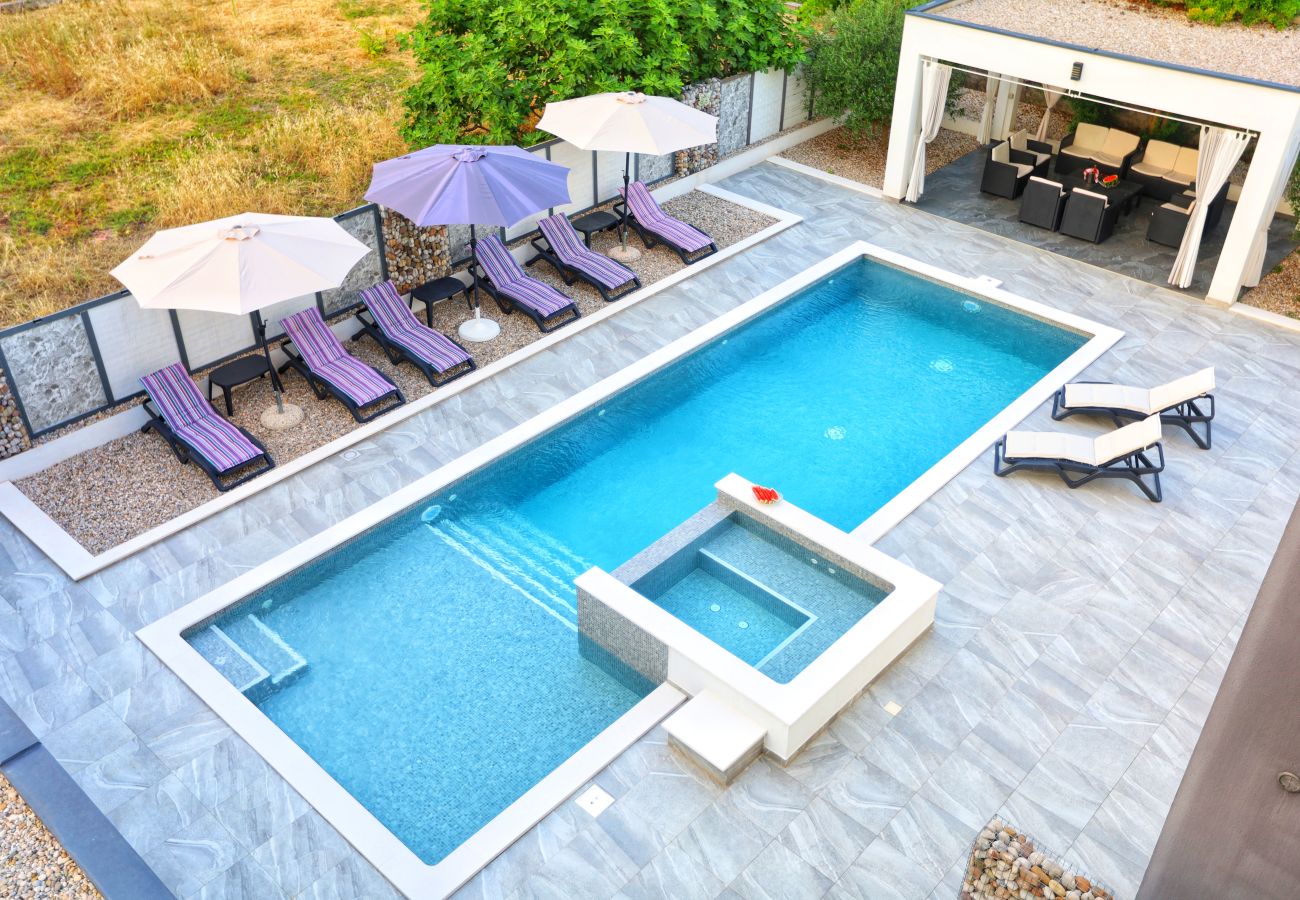 House in Vrgorac - Holiday Home Valley Breeze