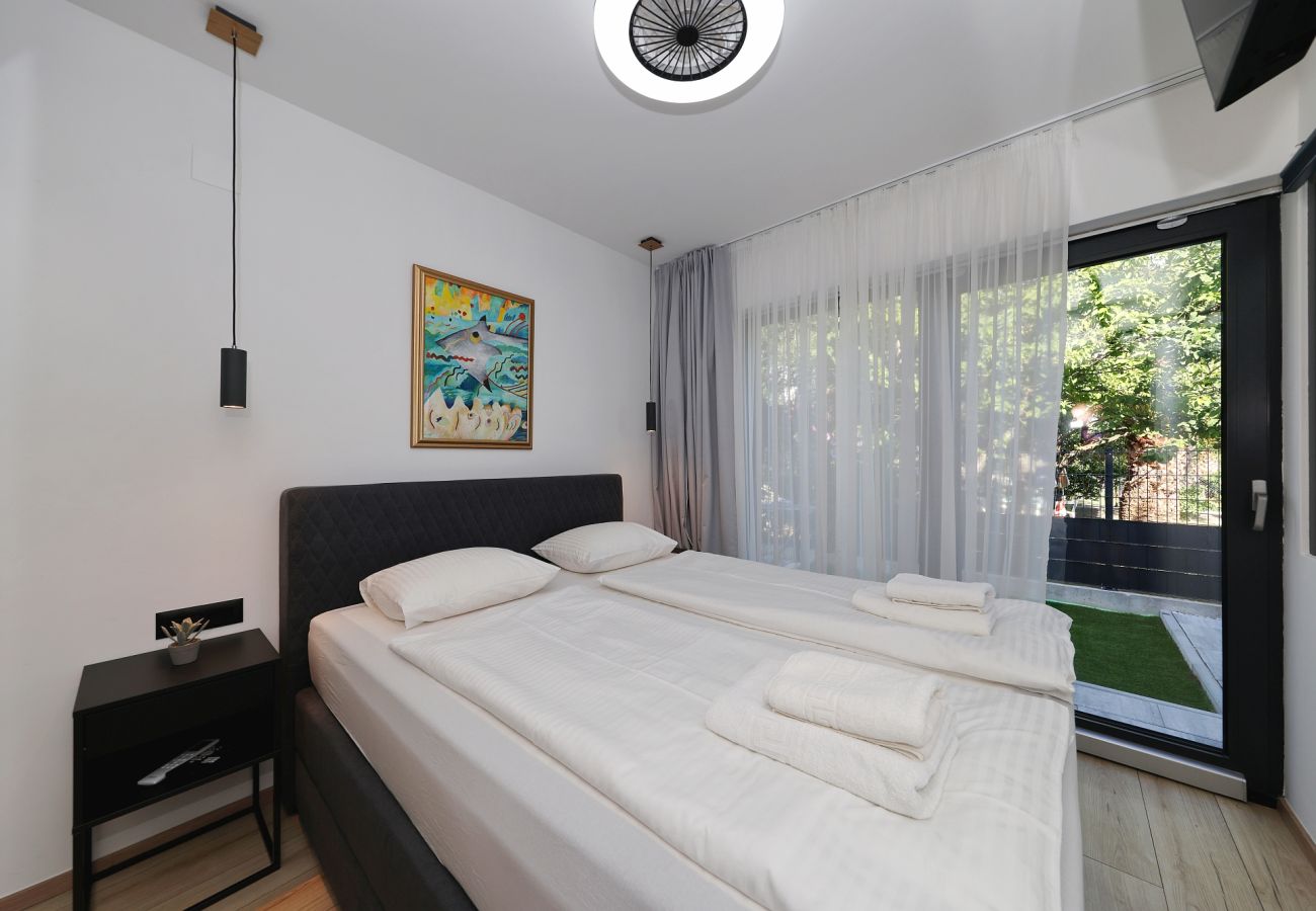 Villa in Sukošan - Beachfront Almare Retreat