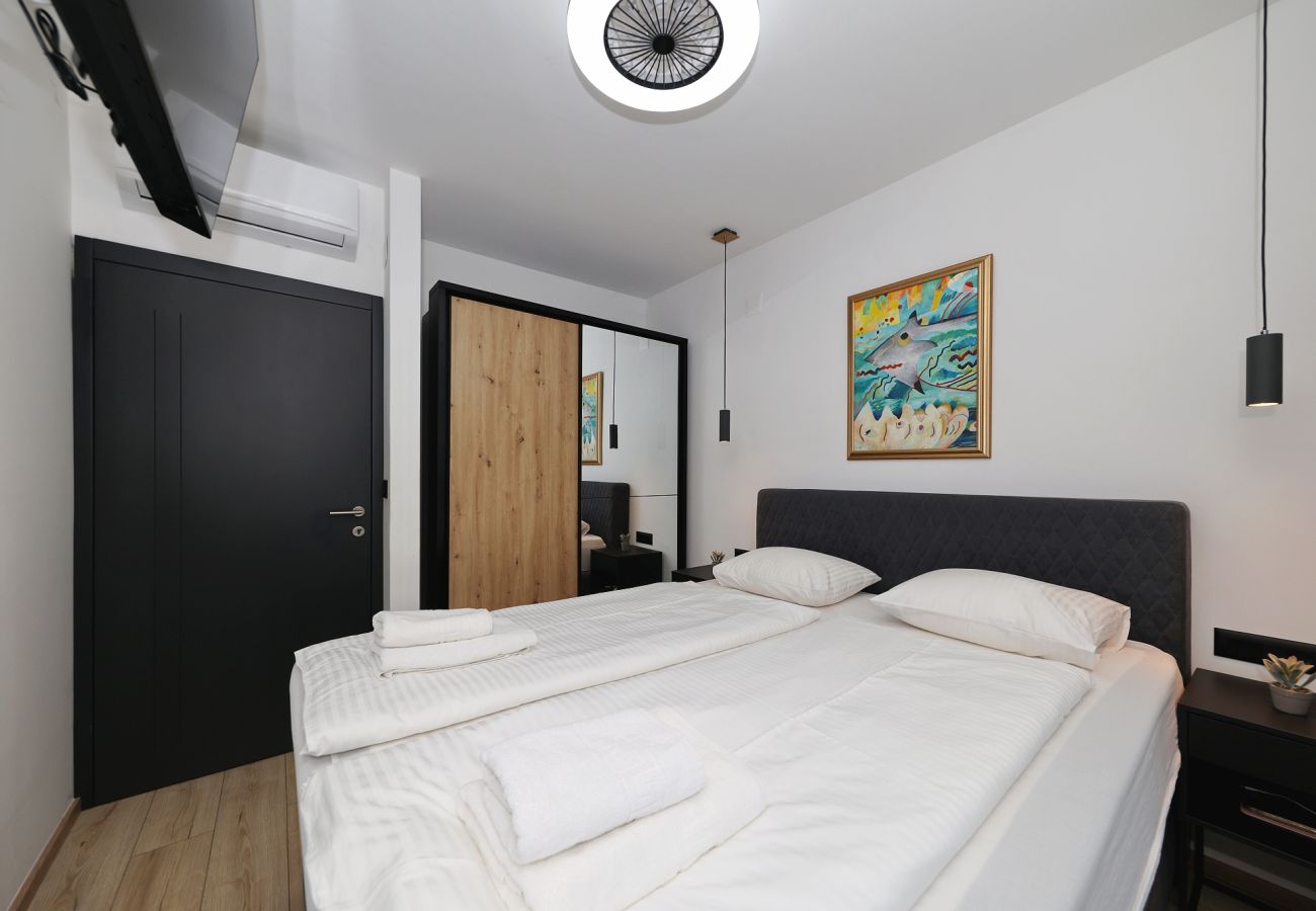 Villa in Sukošan - Beachfront Almare Retreat