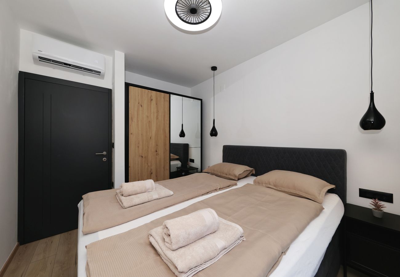 Villa in Sukošan - Beachfront Almare Retreat