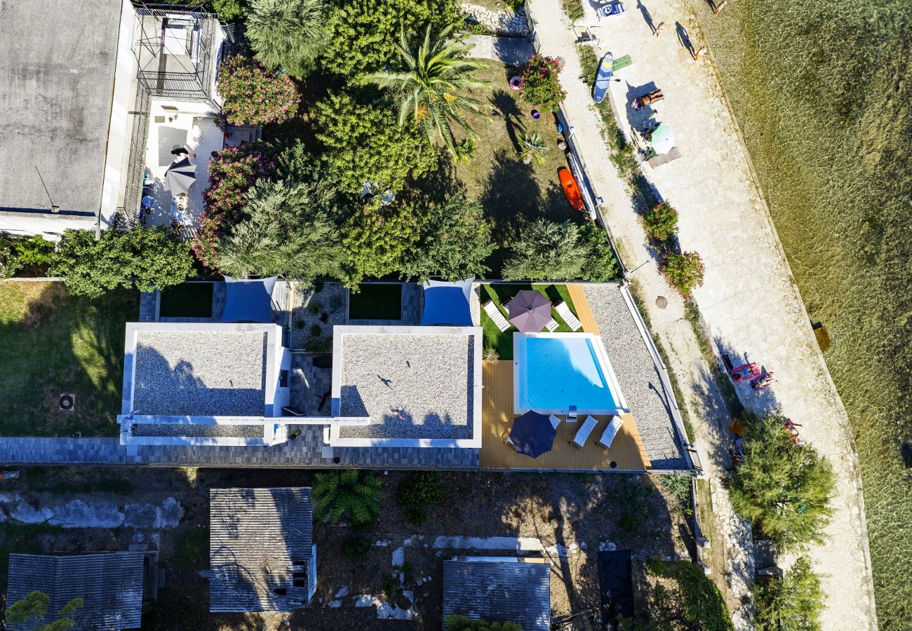 Villa in Sukošan - Beachfront Almare Retreat