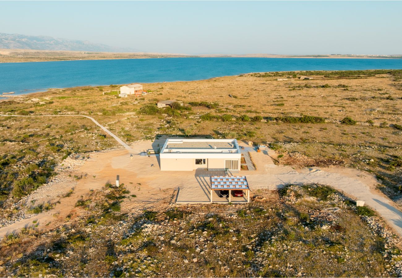 Villa in Košljun - Villa Salis with heated pool & sea view 