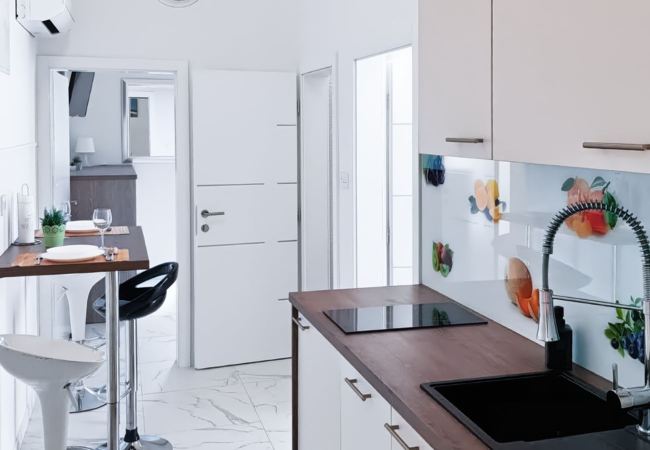 Apartment in Novalja - Superior Aurea apartment with heated pool 1