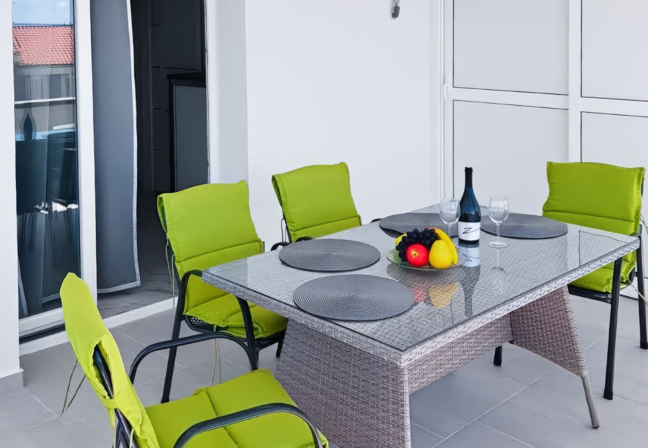 Apartment in Novalja - Superior Aurea apartment with heated pool 1