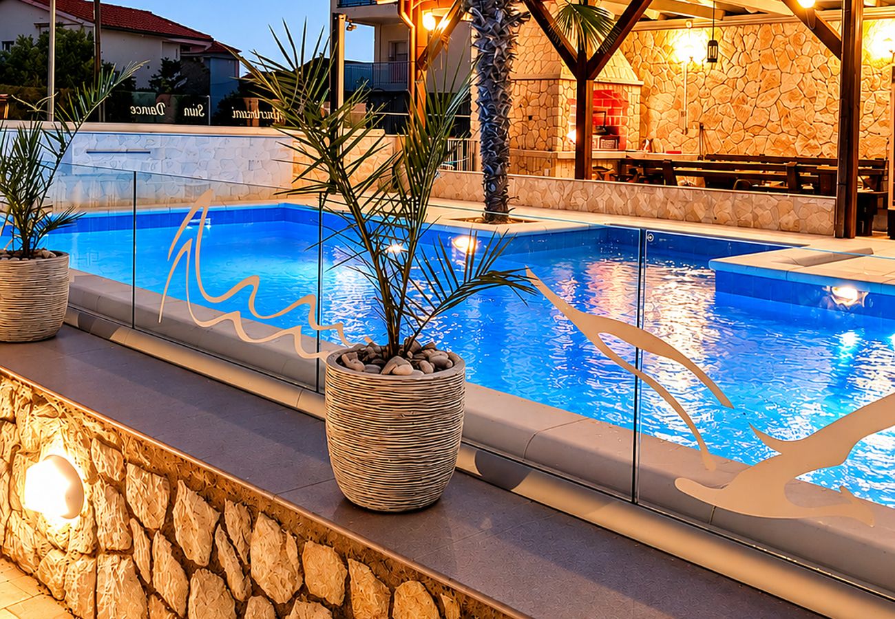 Apartment in Novalja - Superior Aurea apartment with heated pool 2
