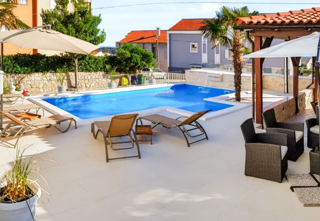  in Novalja - Superior Aurea apartment with heated pool 3