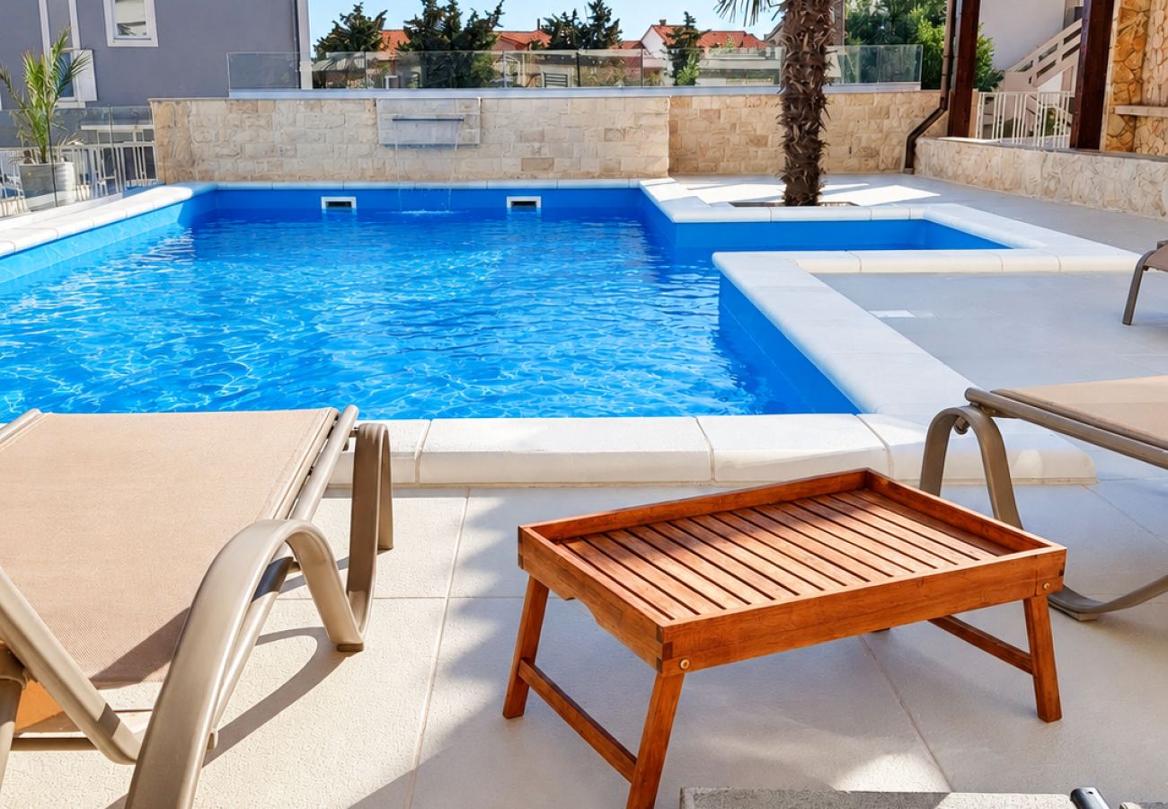 Apartment in Novalja - Superior Aurea apartment with heated pool 5